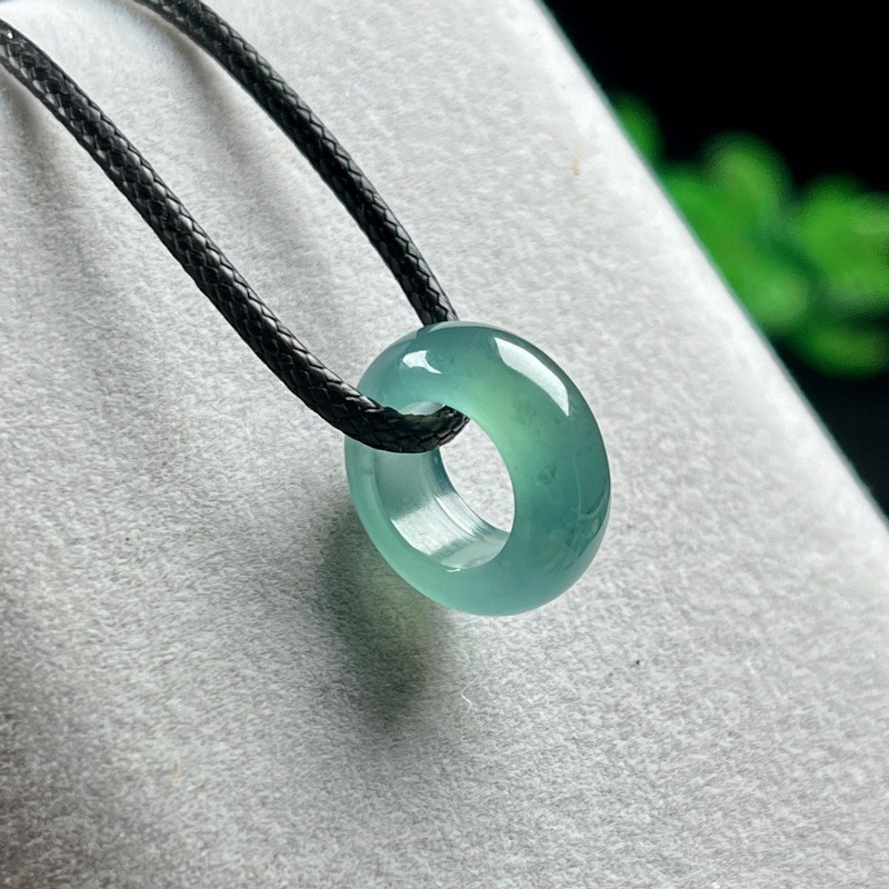 Jewelry & Watches Vitopoulos - Naturalny Szmaragdowy Niebieski Pierścień z Koralikiem